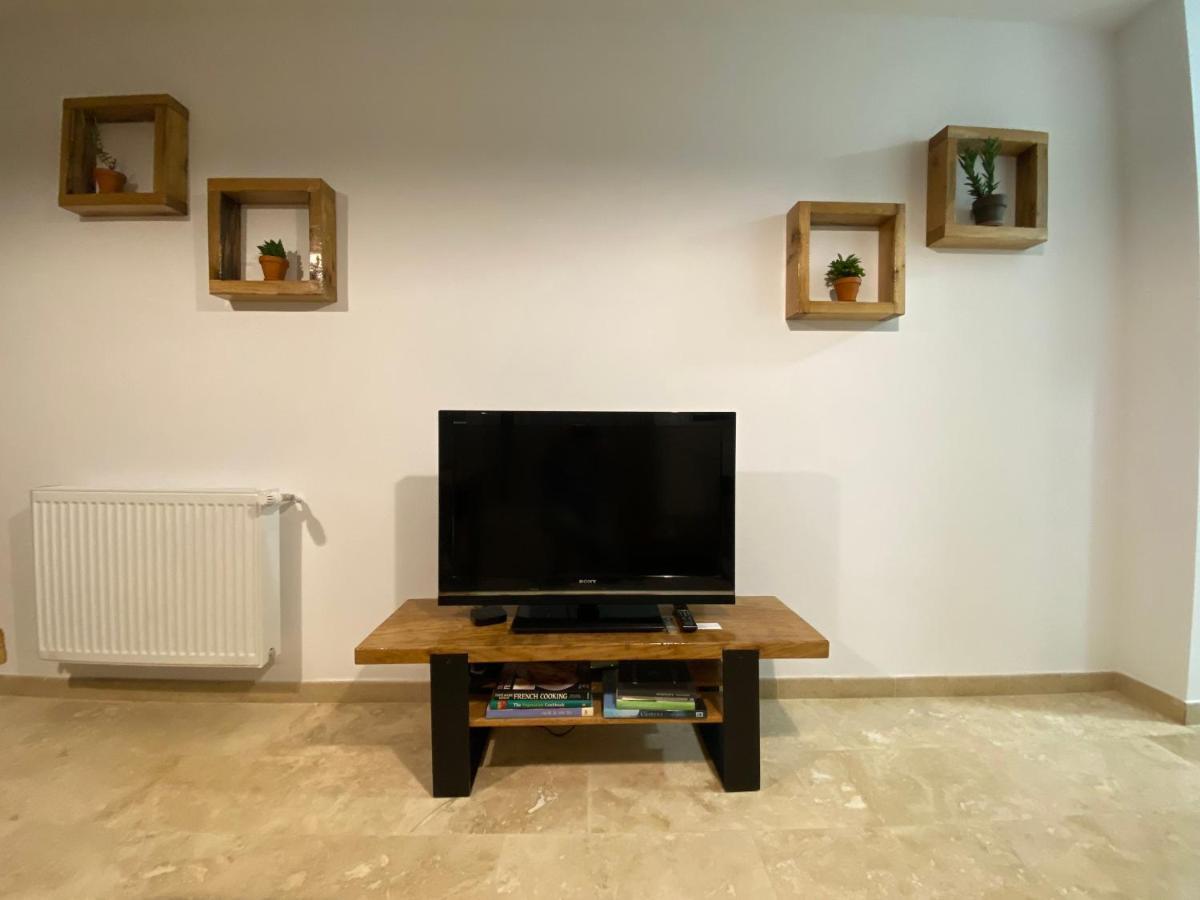 Helga'S Place Premium 1 Bedroom Condo Cluj-Napoca Eksteriør billede
