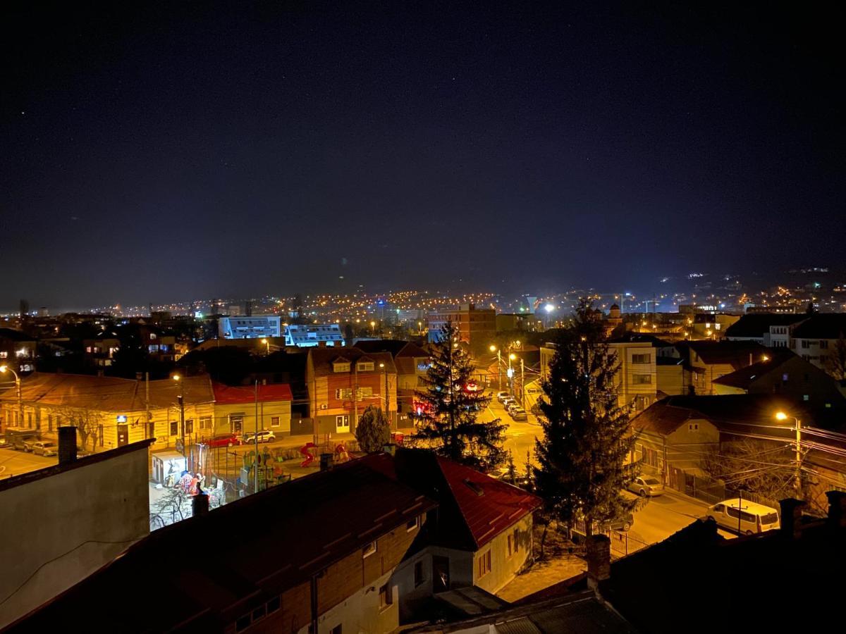 Helga'S Place Premium 1 Bedroom Condo Cluj-Napoca Eksteriør billede